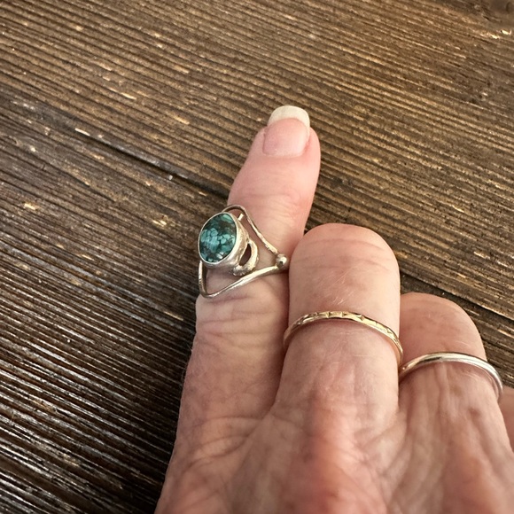 Sterling silver turquoise dainty ring - Picture 12 of 13